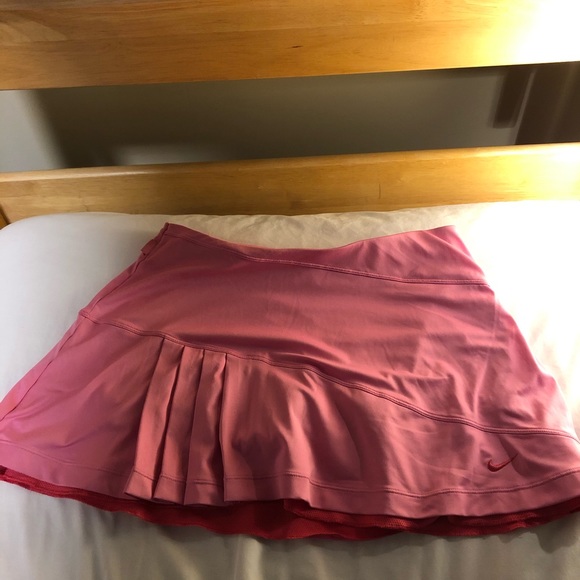Nike Dresses & Skirts - Nike tennis skirt